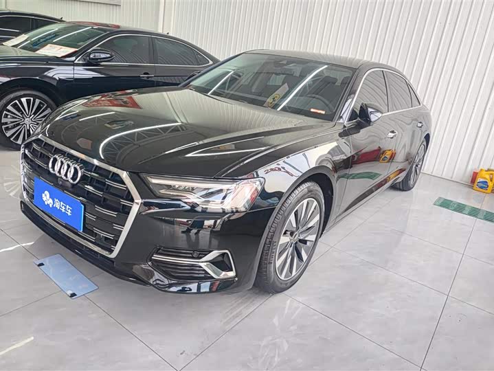 Фото 1 - Audi A6L