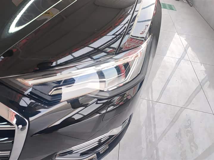 Фото 5 - Audi A6L