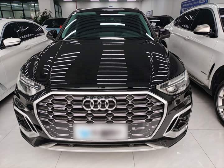 Фото 3 - Audi Q5L