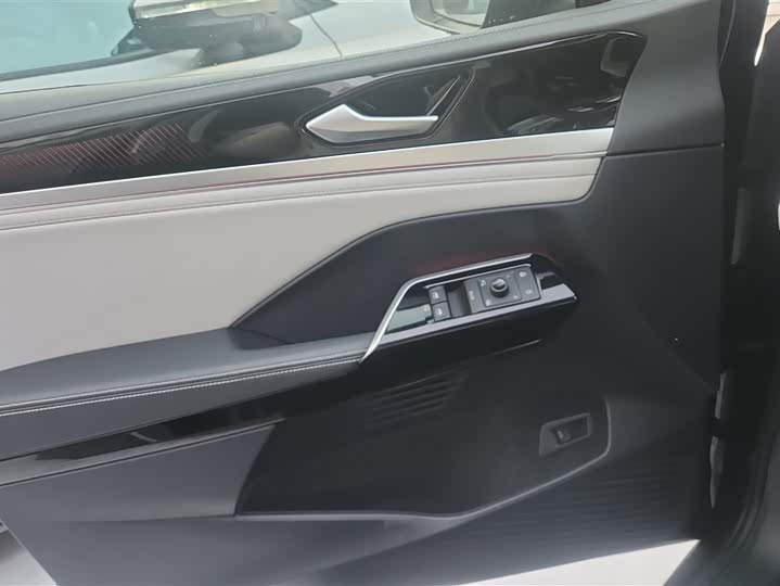 Фото 7 - Volkswagen ID.6 Crozz