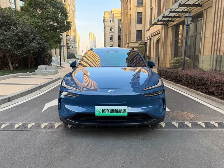 Фото 2 - Nio Onvo L60