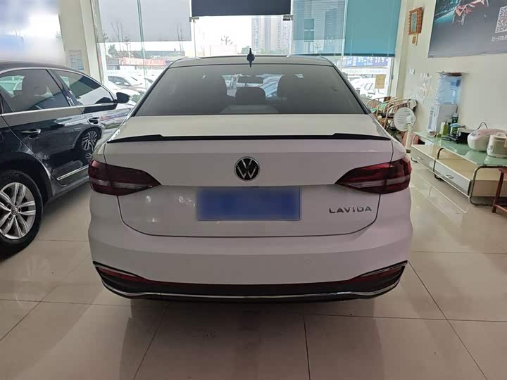 Фото 6 - Volkswagen Lavida