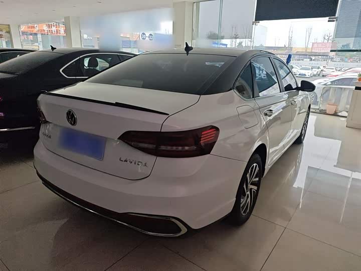 Фото 7 - Volkswagen Lavida