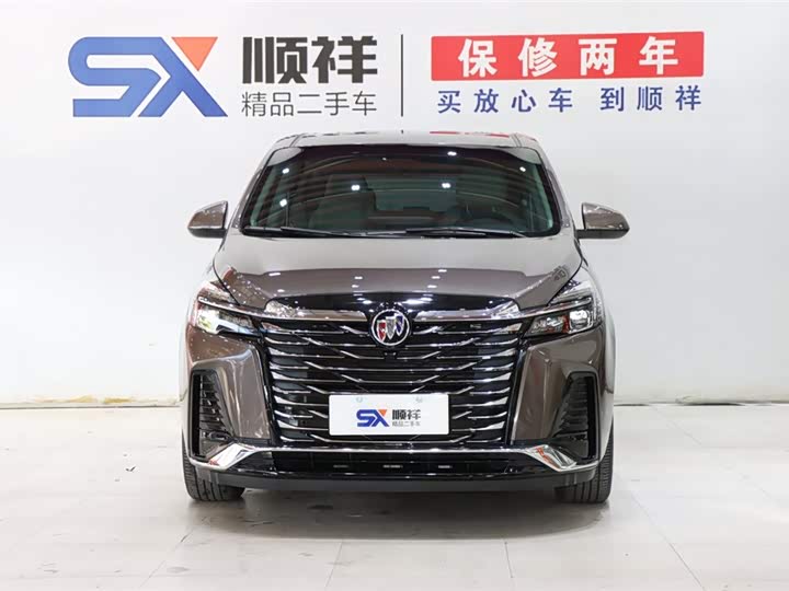 Фото 2 - Buick GL8 ES