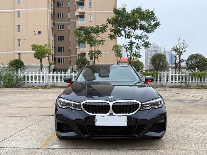 Фото 2 - BMW 3 Series