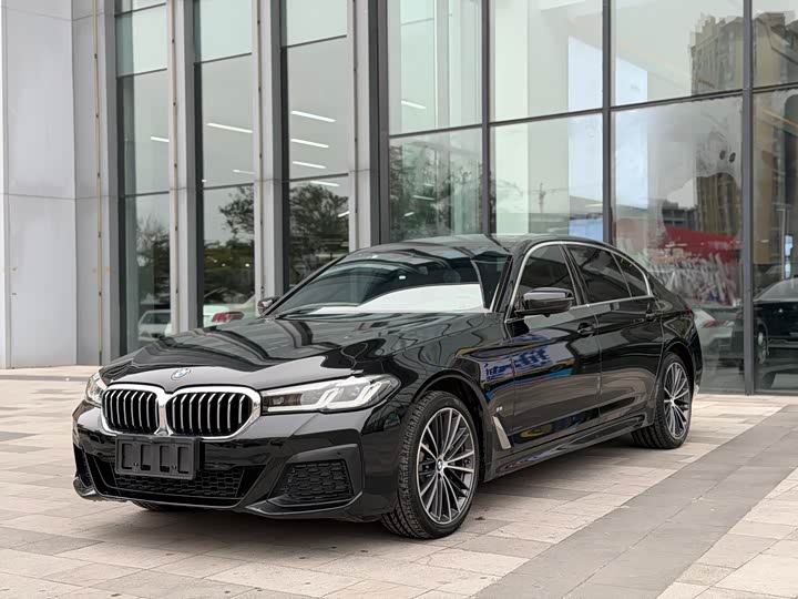 Фото 1 - BMW 5 Series