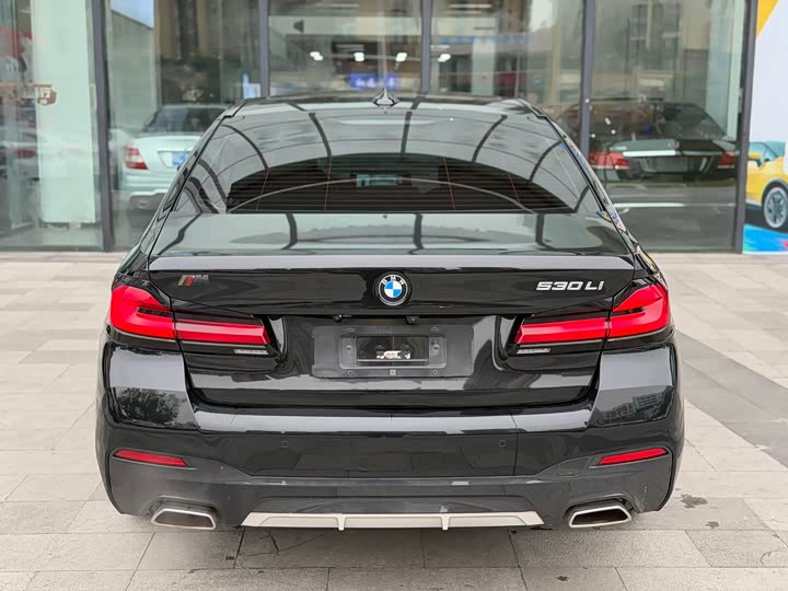 Фото 4 - BMW 5 Series