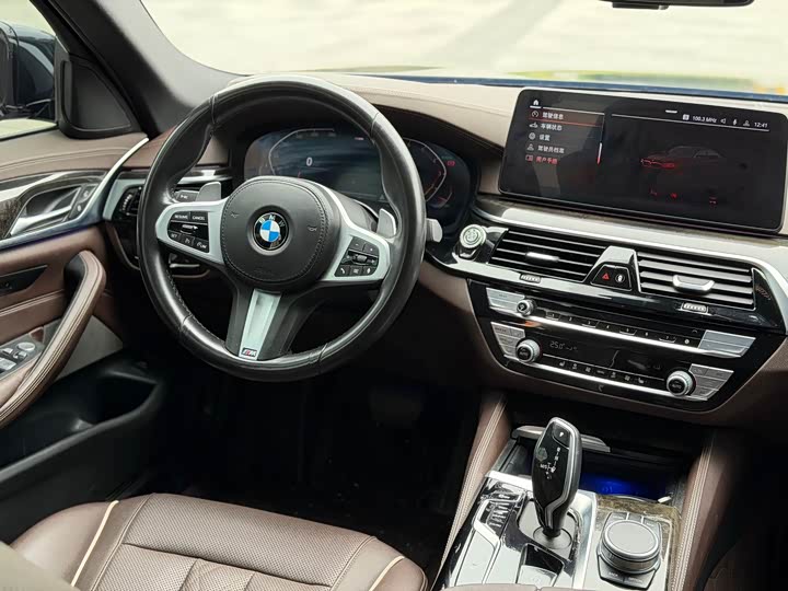 Фото 8 - BMW 5 Series