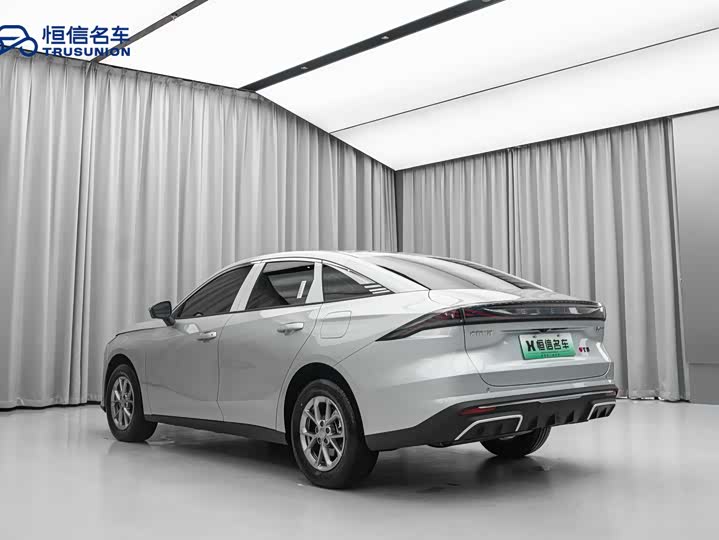 Фото 9 - Geely Galaxy L6