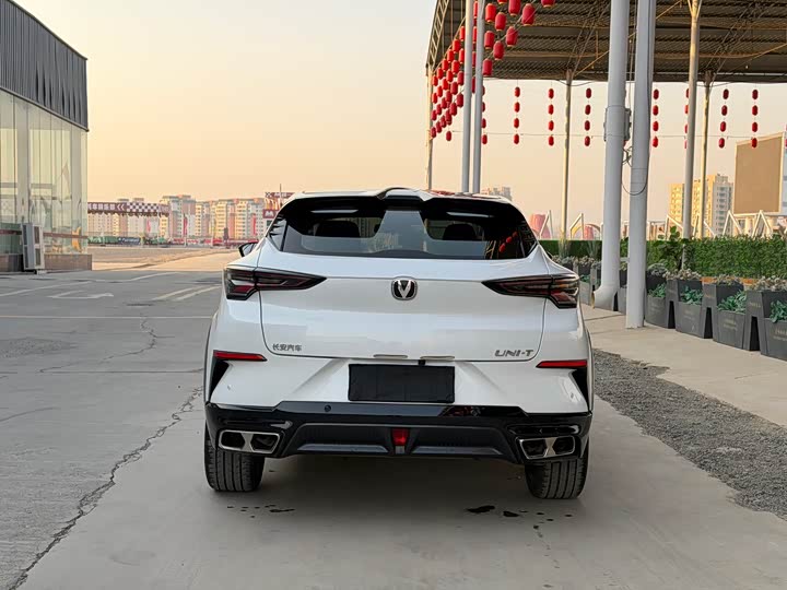 Фото 5 - Changan UNI-T