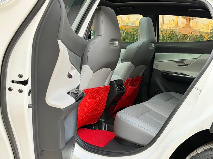 Фото 8 - Changan UNI-T