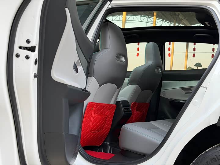 Фото 9 - Changan UNI-T