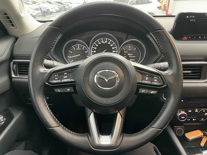 Фото 8 - Mazda CX-5