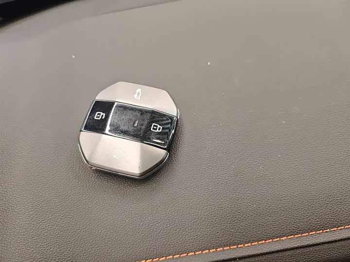 Фото 9 - Jetour Freedom