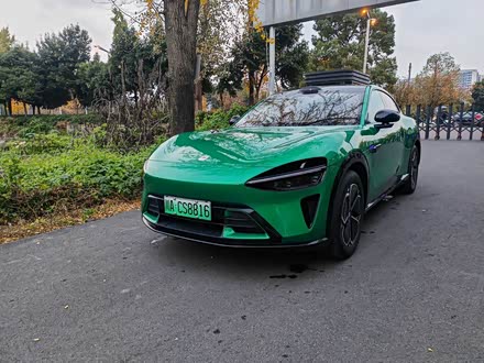 Фото 1 - Xiaomi YU7