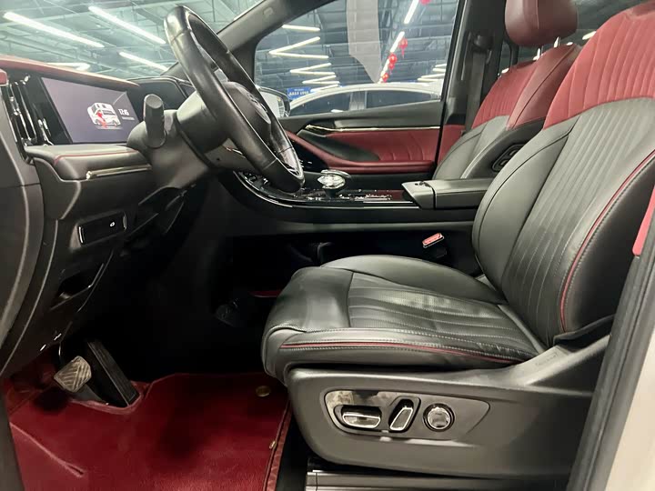 Фото 5 - GAC Trumpchi M8