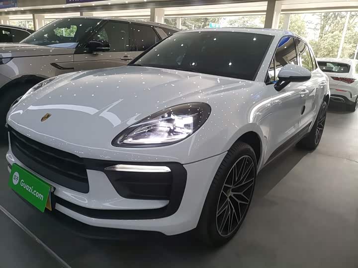Фото 1 - Porsche Macan
