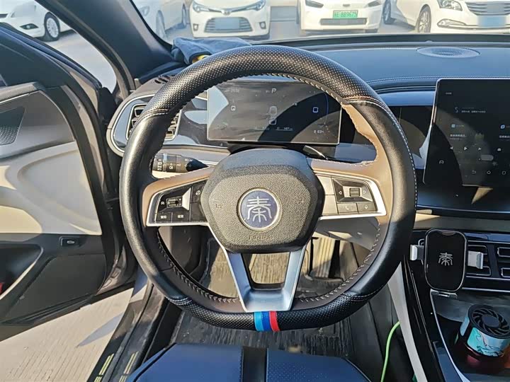 Фото 3 - BYD Qin Plus