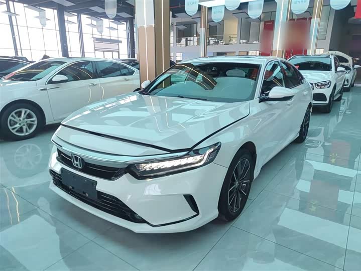 Фото 1 - Honda Inspire