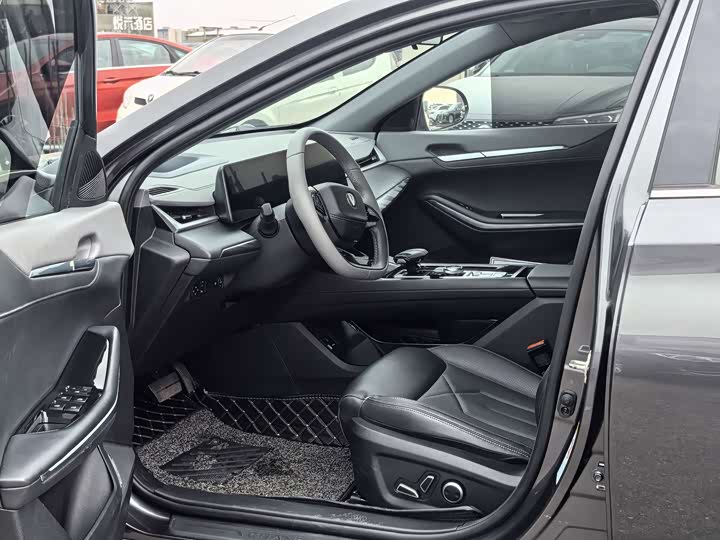 Фото 4 - Changan Raeton Plus