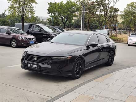 Фото 1 - Honda Accord