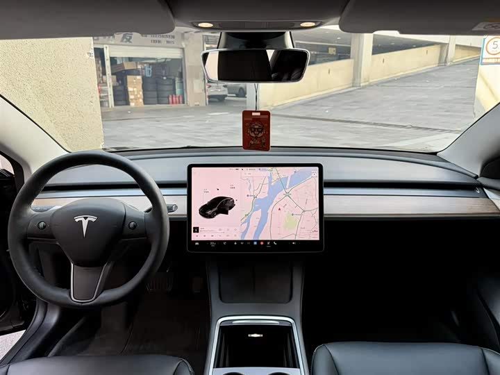 Фото 7 - Tesla Model 3