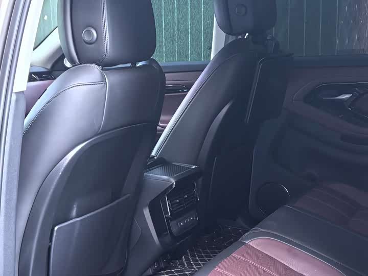 Фото 8 - Land Rover Range Rover Evoque L