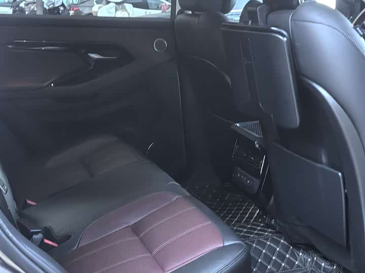 Фото 9 - Land Rover Range Rover Evoque L