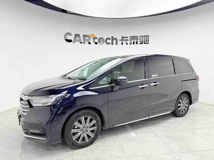 Фото 1 - Honda Odyssey