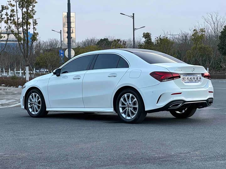 Фото 3 - Mercedes-Benz A-Class