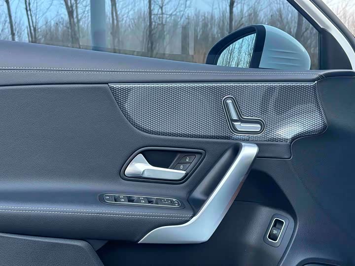 Фото 6 - Mercedes-Benz A-Class