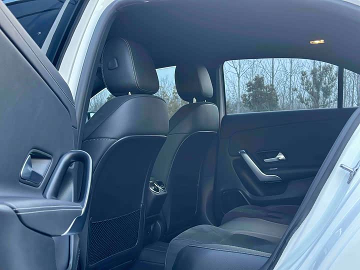 Фото 7 - Mercedes-Benz A-Class