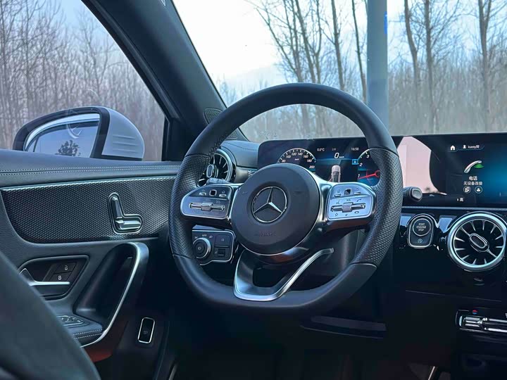 Фото 9 - Mercedes-Benz A-Class