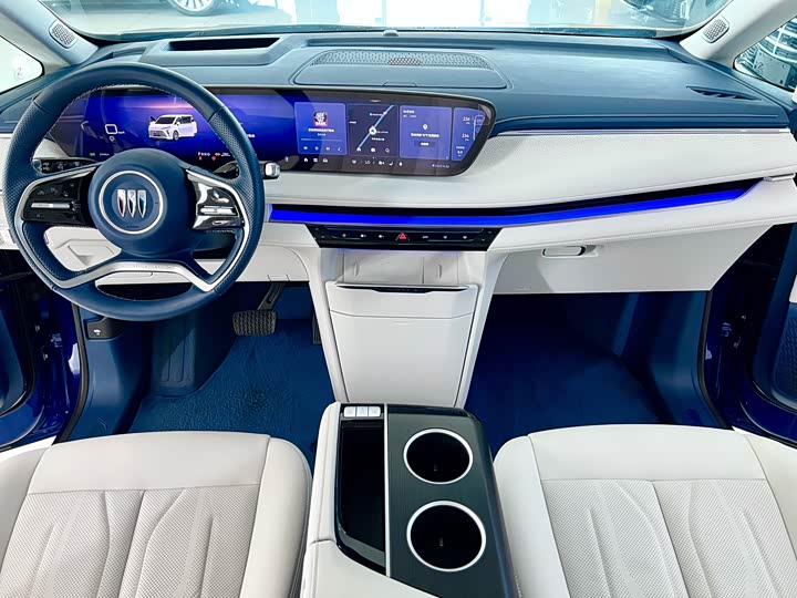 Фото 9 - Buick GL8 Hybrid