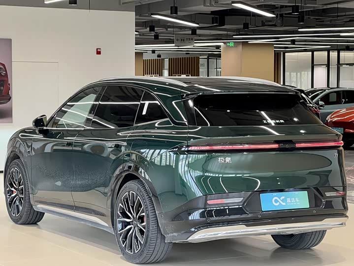 Фото 6 - Zeekr 7X