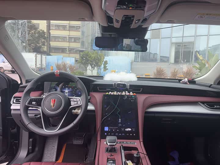 Фото 6 - Hongqi H5