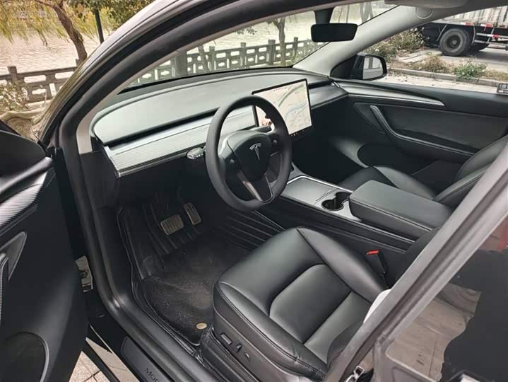 Фото 5 - Tesla Model Y