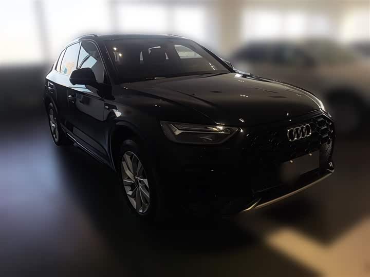 Фото 7 - Audi Q5L