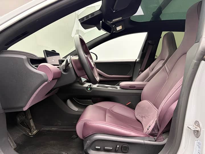 Фото 8 - Nio ET5T