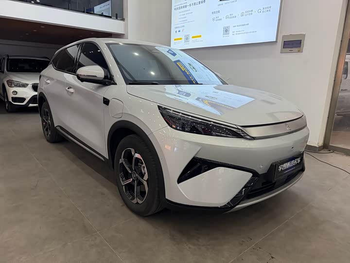 Фото 2 - BYD Yuan Plus