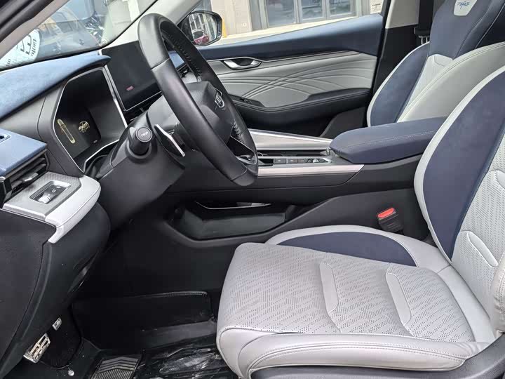 Фото 6 - Geely Preface