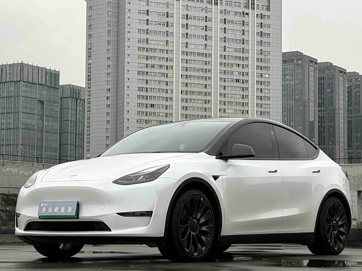 Фото 1 - Tesla Model Y