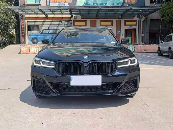 Фото 2 - BMW 5 Series