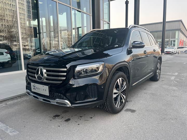 Фото 1 - Mercedes-Benz GLB-Class