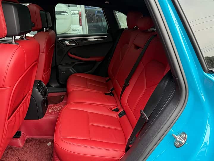 Фото 9 - Porsche Macan