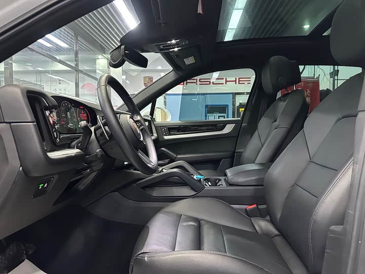 Фото 3 - Porsche Cayenne