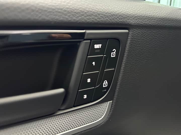 Фото 8 - Porsche Cayenne