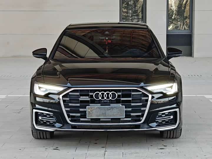 Фото 2 - Audi A6L