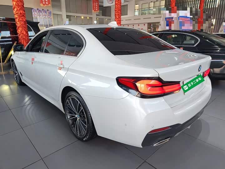 Фото 5 - BMW 5 Series