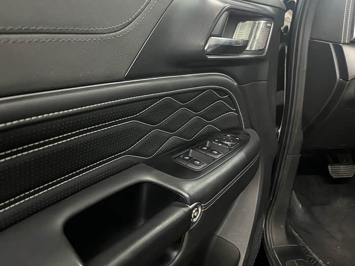 Фото 8 - Tank 300